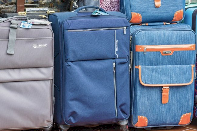 How Can Using Luggage Storage Services Help?