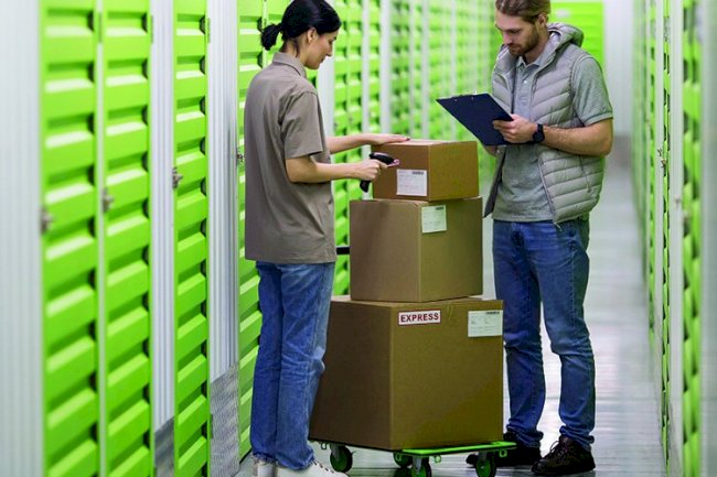 Business Storage Facilities - The Ultimate Guide to Business Storage | StowNest