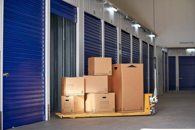 Self-Storage vs Warehouse Storage: Which is Better?