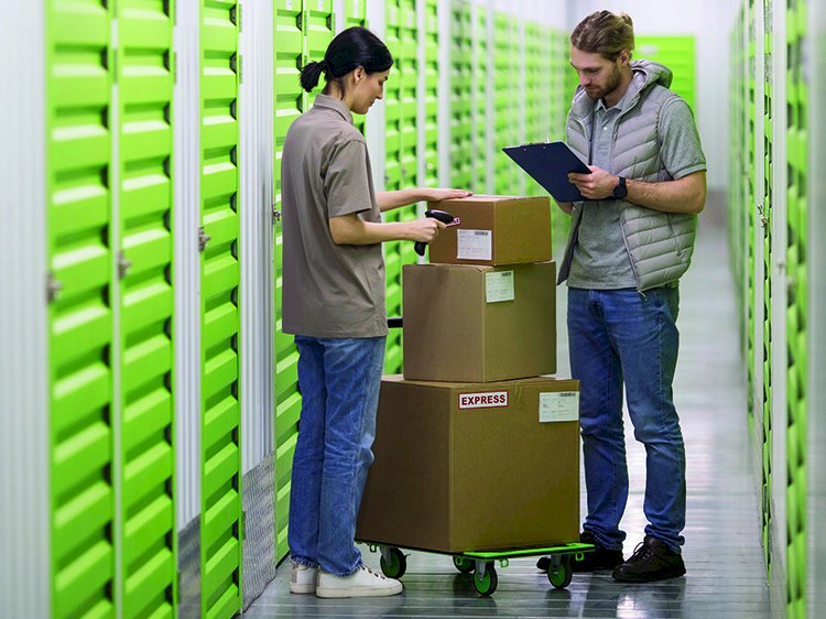 Business Storage Facilities - The Ultimate Guide to Business Storage | StowNest